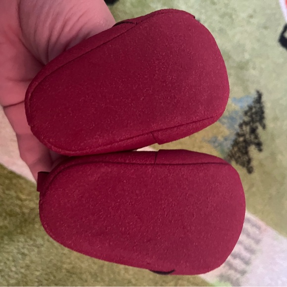 Newborn Shoes - Picture 2 of 3